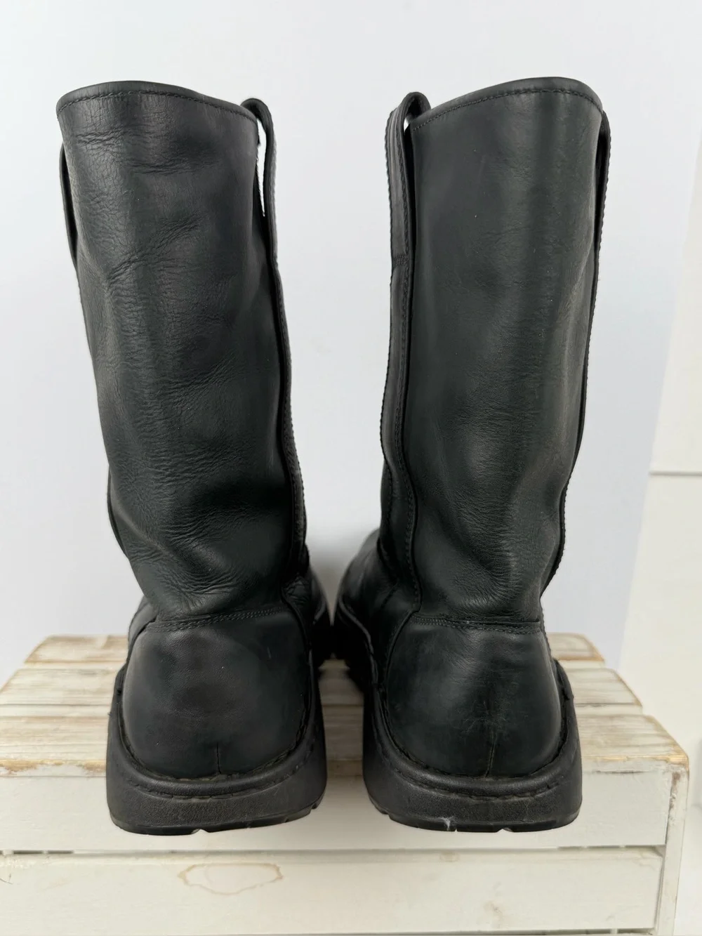 Chaco Credence tall leather boots men’s size 11.5 Vibram Nurl rubber outsole